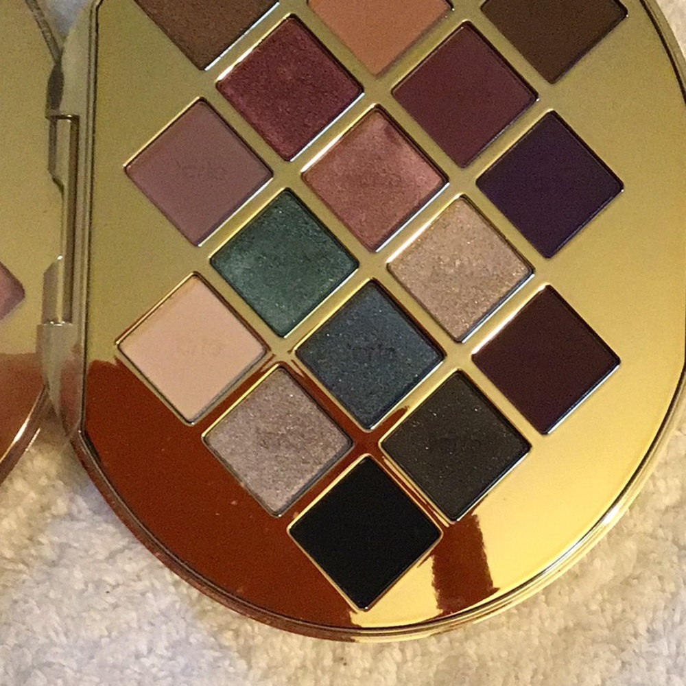 Makeup - Picture 4 of 5